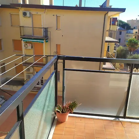 Lägenhet Casa Graziosa Spotorno